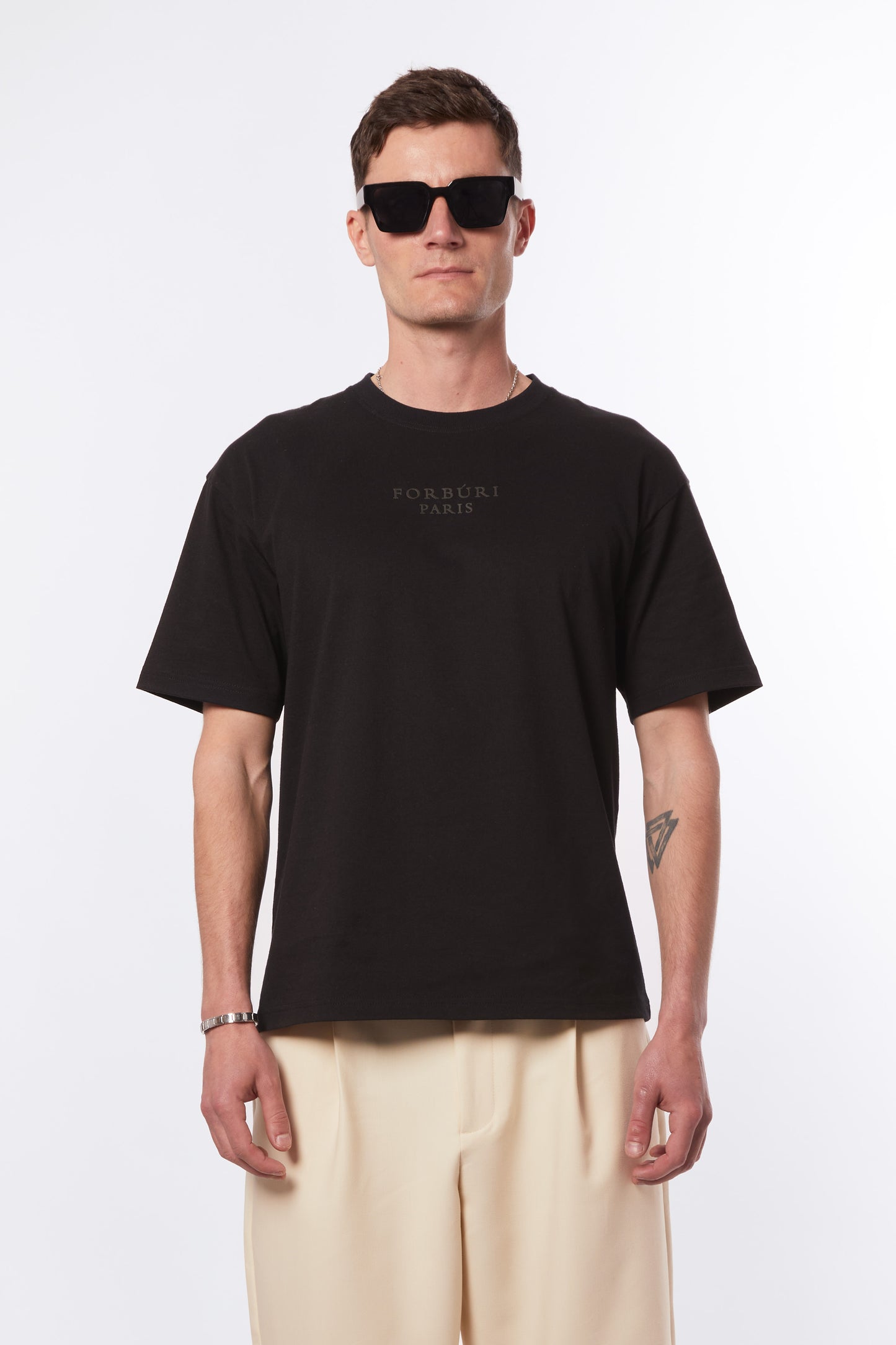 “Phantom black men’s T-shirt by Forburi – premium minimalist cotton tee with discreet logo – ideal for modern urban fashion lovers, inspired by COS and AMI Paris (t-shirt noir homme, look essentiel d'été, vibes de la Riviera, Forburi Paris)”