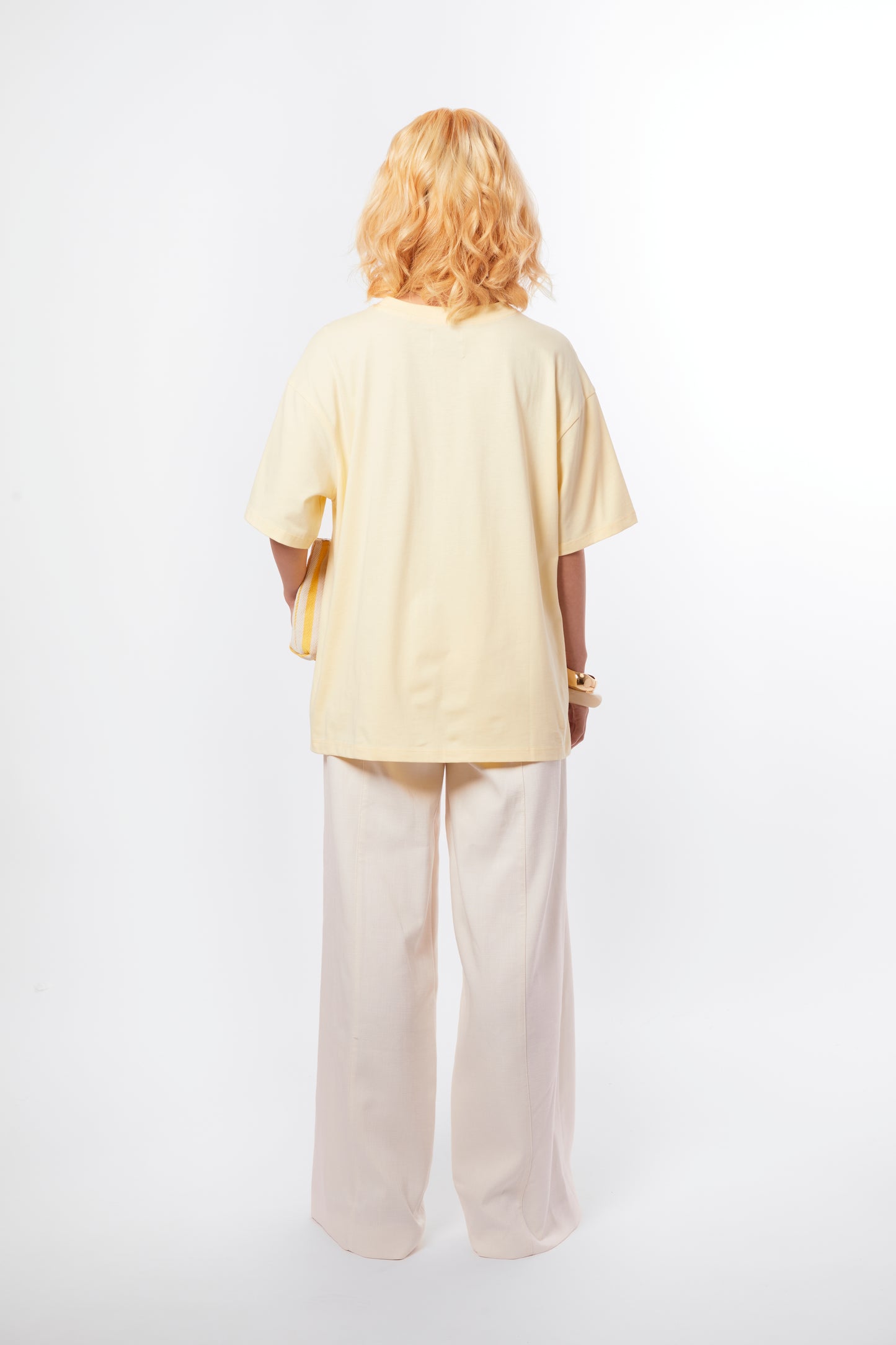 T-shirt jaune beurre