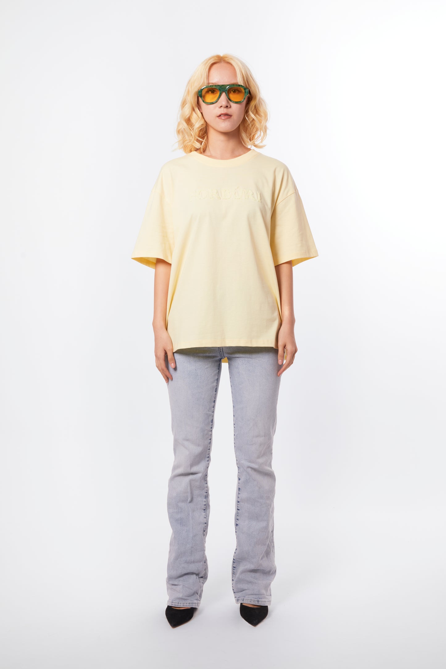 Forburi yellow chenille T-shirt for women – textured yellow statement tee for elevated casualwear. Keywords: yellow chenille t-shirt, t-shirt femme jaune texturé, luxe streetwear femme, summer fashion femme, paris summer vibes, riviera vibes, Forburi Paris, Forburi, womenswear, womenswearcasual